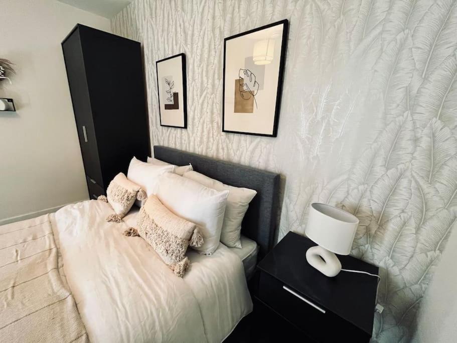 Stunning One Bedroom Apartment In Old Trafford 맨체스터 외부 사진