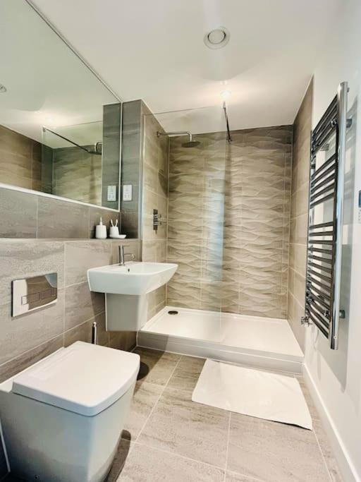 Stunning One Bedroom Apartment In Old Trafford 맨체스터 외부 사진